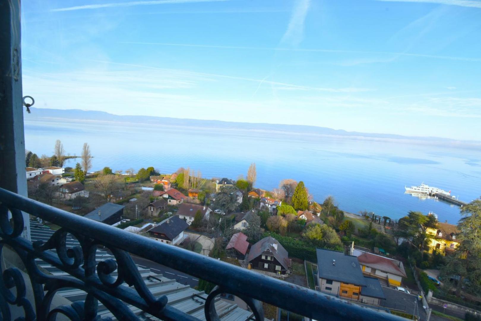 Appartement Avec Vue 180 Sur Le Lac Leman トノン・レ・バン エクステリア 写真