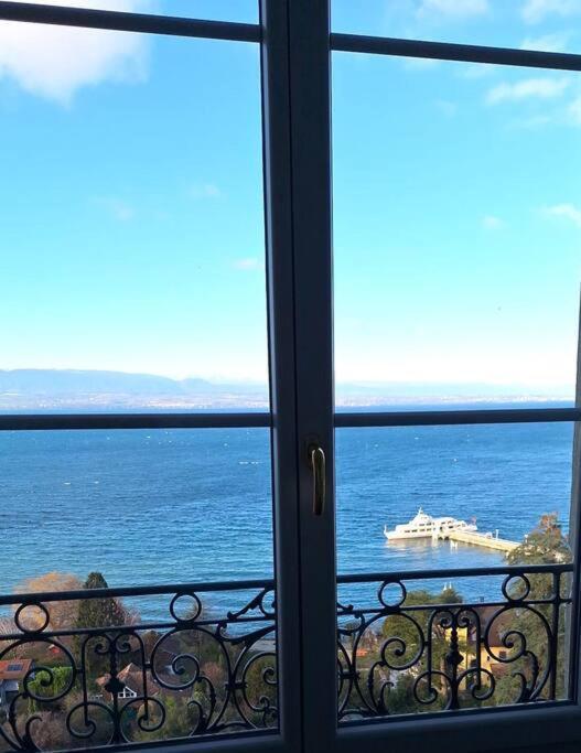 Appartement Avec Vue 180 Sur Le Lac Leman トノン・レ・バン エクステリア 写真